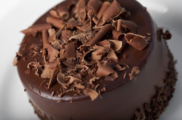 Çikolatalı Pasta Tarifleri Nelerdir? Kreması, Modelleri ve Yapımı